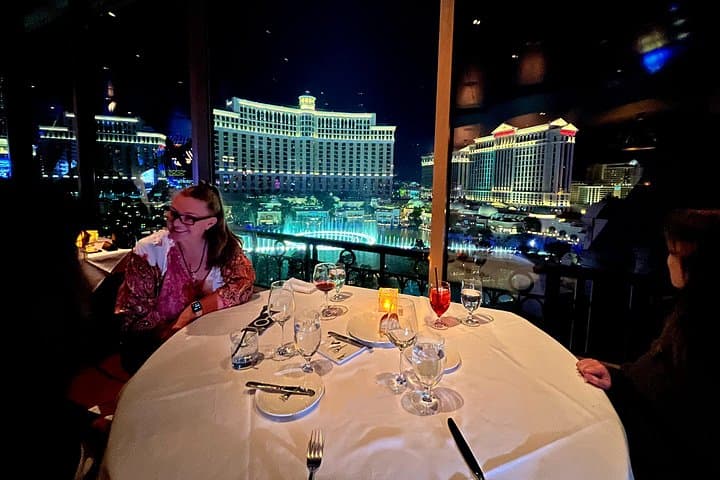 Helicopter Flight of the Las Vegas Strip with Eiffel Tower Dinner