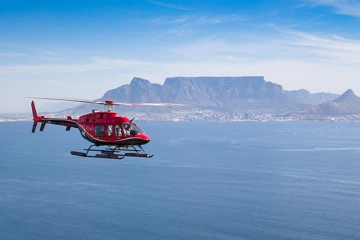 Cape Town Private Helicopter Tour with Wine Tasting and Lunch