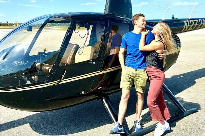 Romantic Miami Helicopter Tour with Champagne