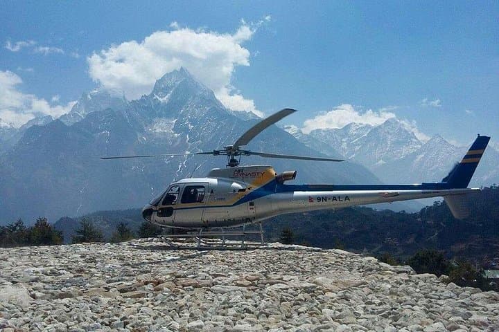 Everest Base Camp Landing by Helicopter at kalapathar View Point