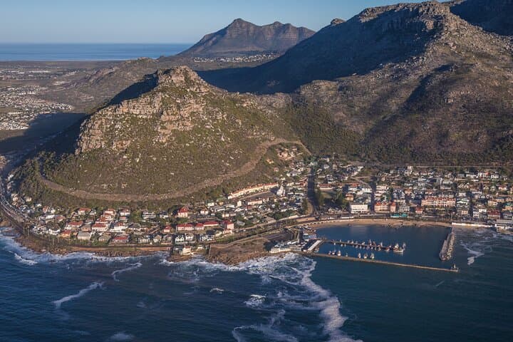 Cape Town: 25min Helicopter Flight with Complimentary Boat Cruise