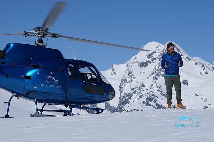 Private Flight: 4 Glaciers with 2 Snow Landings - 60mins