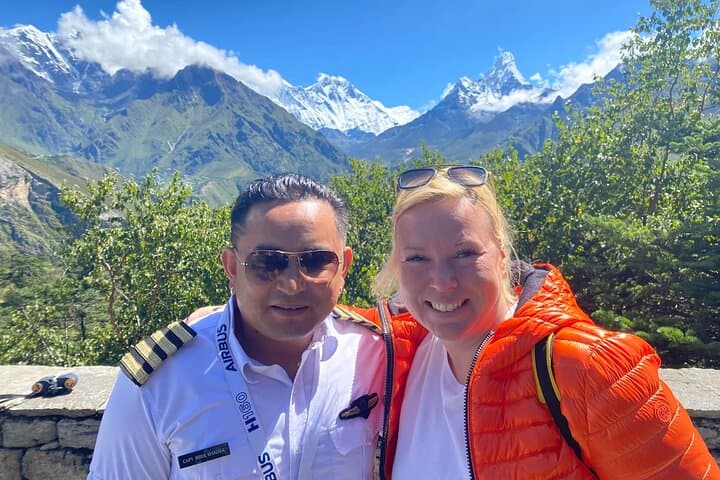 Everest Base Camp Helicopter Tour Stop at Hotel Everest View.