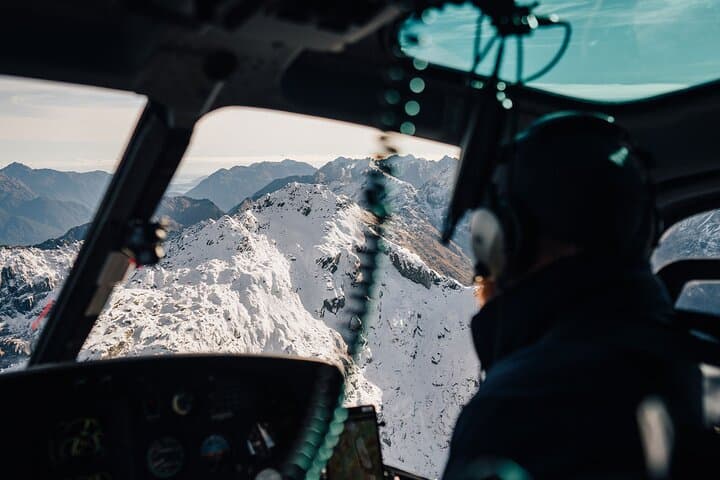 Milford Sound Helicopter and Cruise Tour from Queenstown