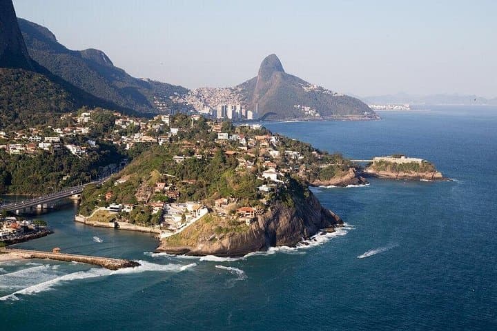Private 30 min Helicopter Tour in Rio de Janeiro for 3 people