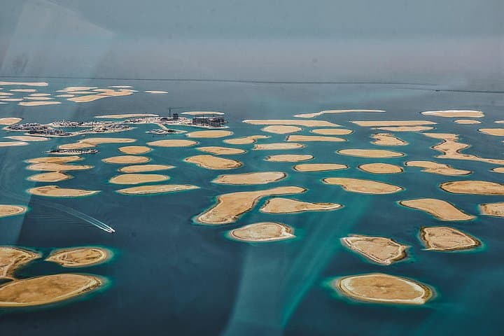 Exclusive 1 Hour Helicopter Flight Over Dubai up to 6 persons