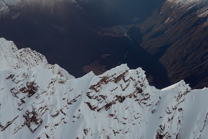 Glenorchy Snow Landing Helicopter Flight 30mins