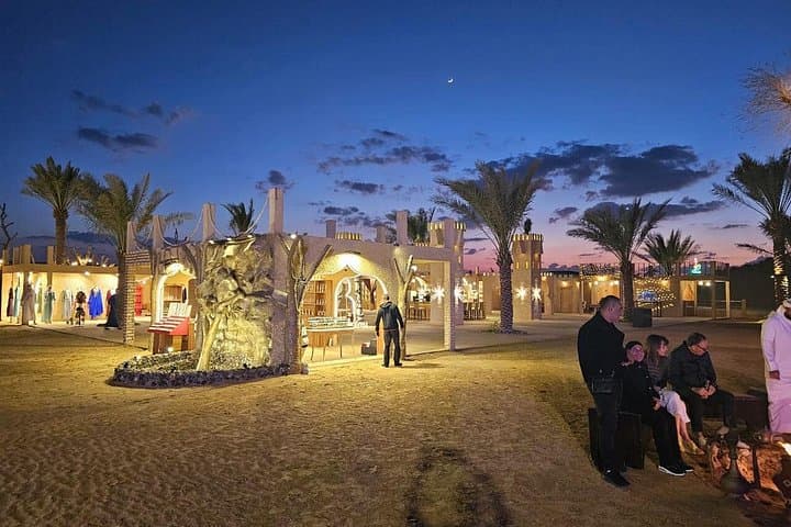 12-Minute Helicopter Tour & Desert Safari in Dubai combo