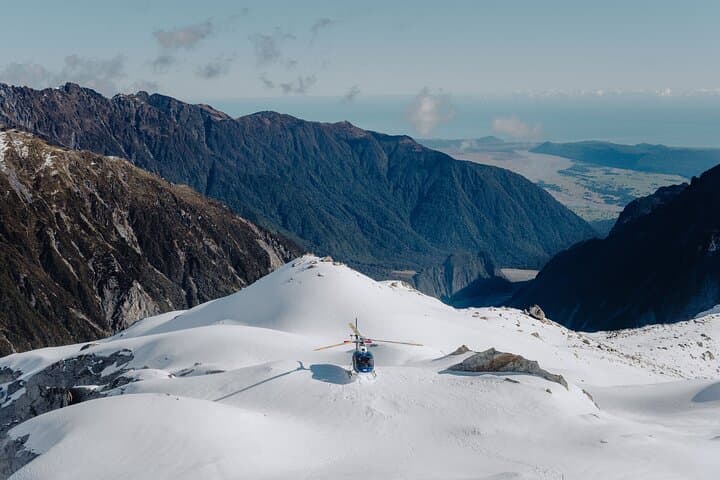 Franz Josef: Twin Glacier Helicopter Flight with Snow Landing