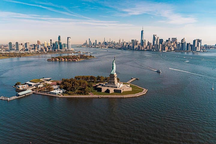 New York Fall Foliage Helicopter Tour from New Jersey