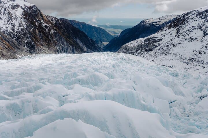 Fox Glacier: 25-Minute Helicopter Flight with Snow Landing