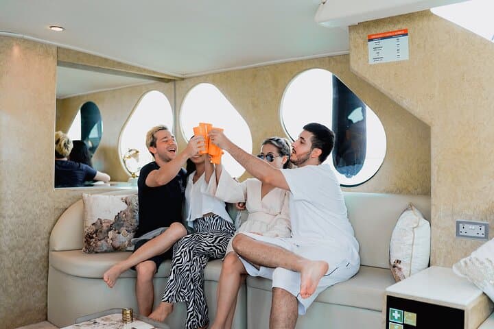 Atlantis Helicopter Tour and Dubai Marina Yacht Cruise Combo