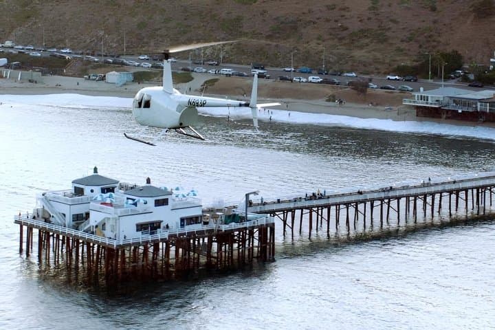 Romantic Malibu Mountaintop Landing Helicopter Tour from Burbank