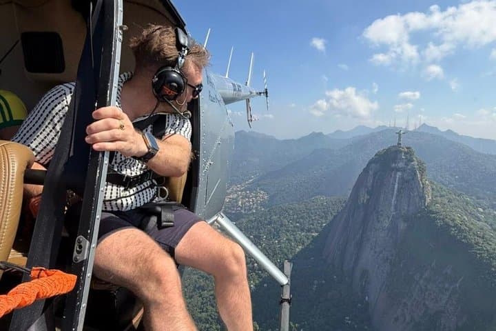 Rio de Janeiro: 35 Minutes Doors Off Helicopter Tour Christ
