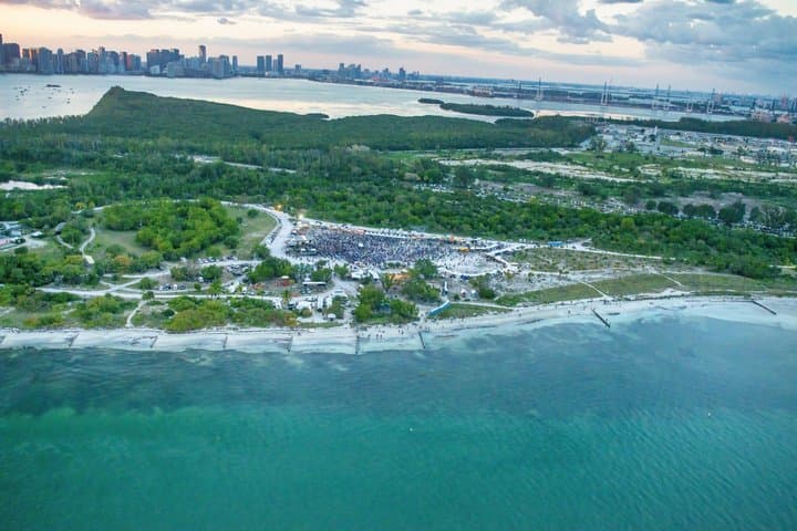 1-Hour Private Luxury Helicopter Tour of Miami