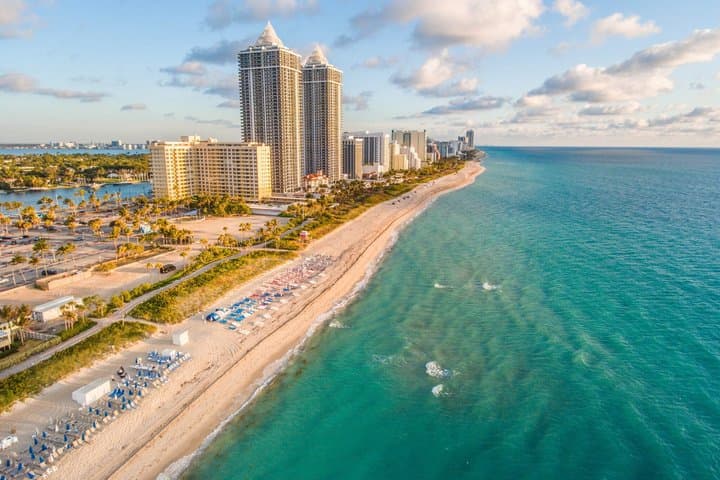 Miami Private Helicopter Tour with Champagne