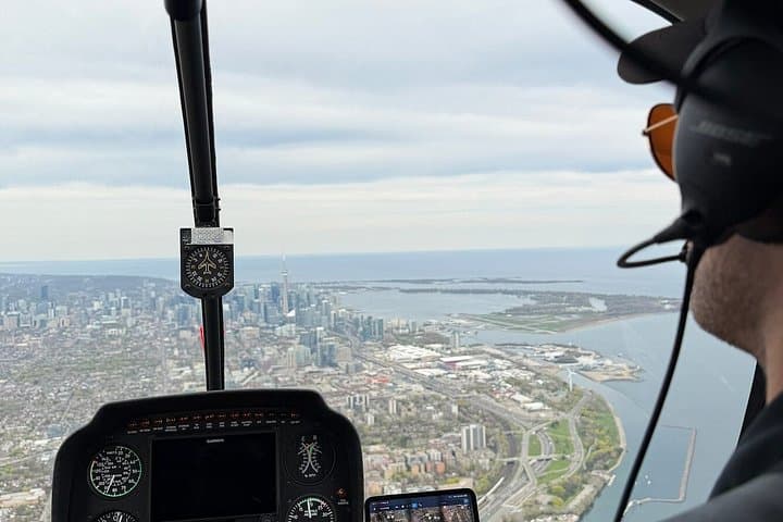 Private Toronto Helicopter Tour